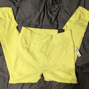Victoria Sport Neon Yellow Seamless Tights – XL – NWT – Discontinued & Rare